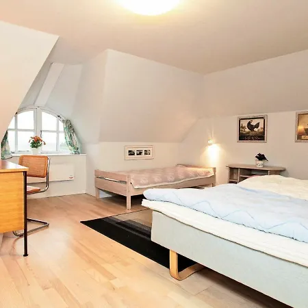 Five-bedroom Holiday In Oksbol 2 ויירס סטרנד
